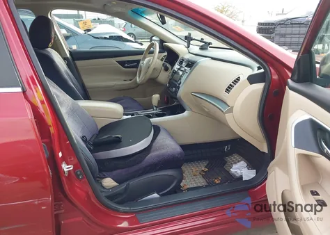 2015 Nissan Altima 2.5 Sv из США, поврежденный, VIN 1N4AL3AP0FC578606